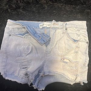 kohl’s shorts, size: 11, barley worn, no stains
